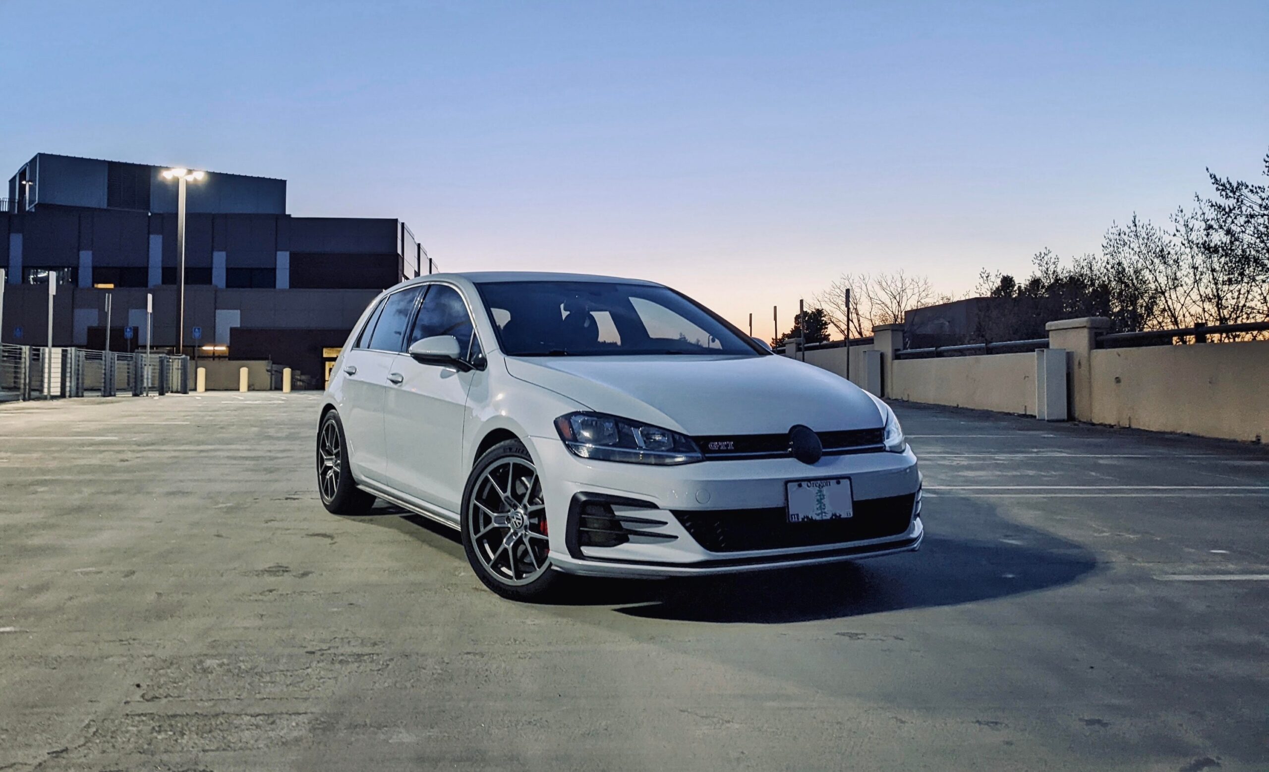 Learn how to wash and maintain the exterior of your vehicle like a professional detailer with this comprehensive guide.